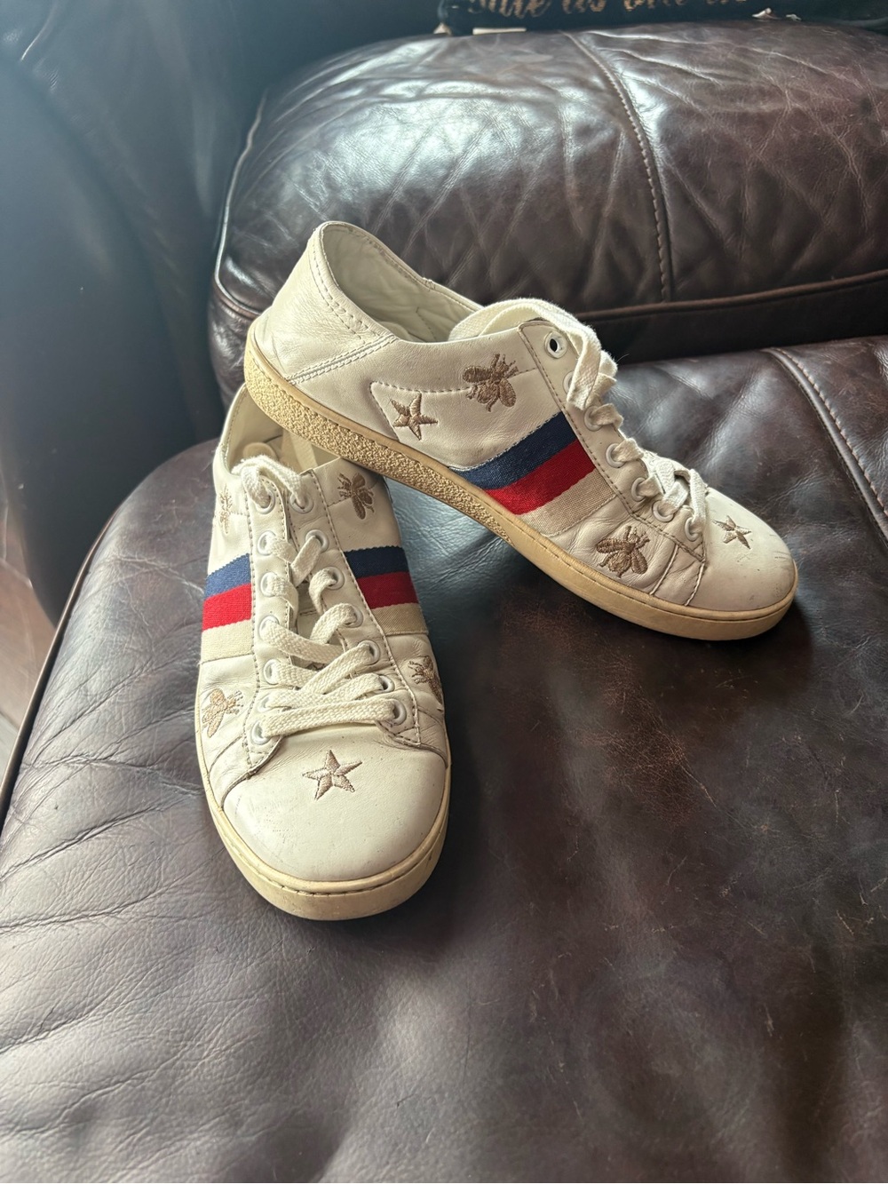 Gucci women’s bees & stars sneakers